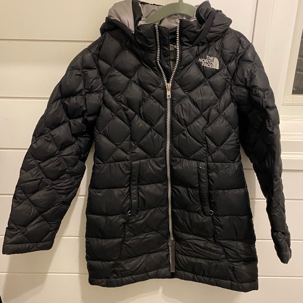 The North Face Girls ThermoBall Parka - size XS (6)